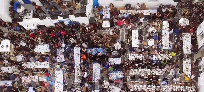 Πάρος: Τρικούβερτο γλέντι στο λιμανάκι της Νάουσας [εικόνες, βίντεο]